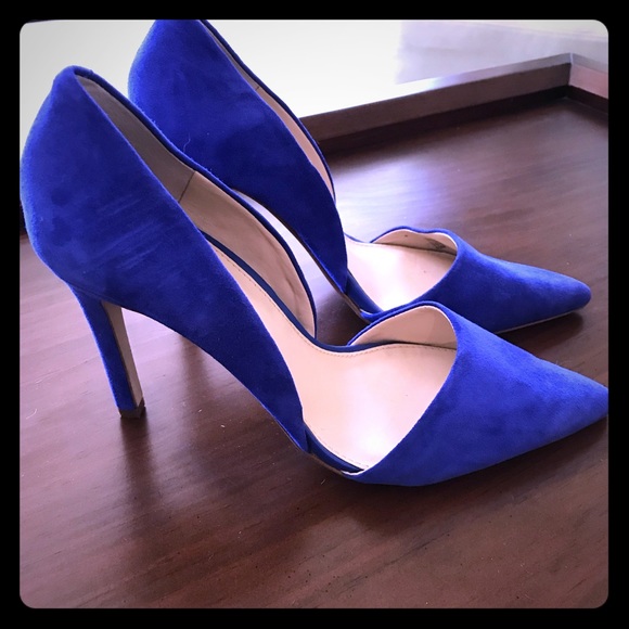 Banana Republic Shoes - Banana Republic blue suede D’orsay Pumps.